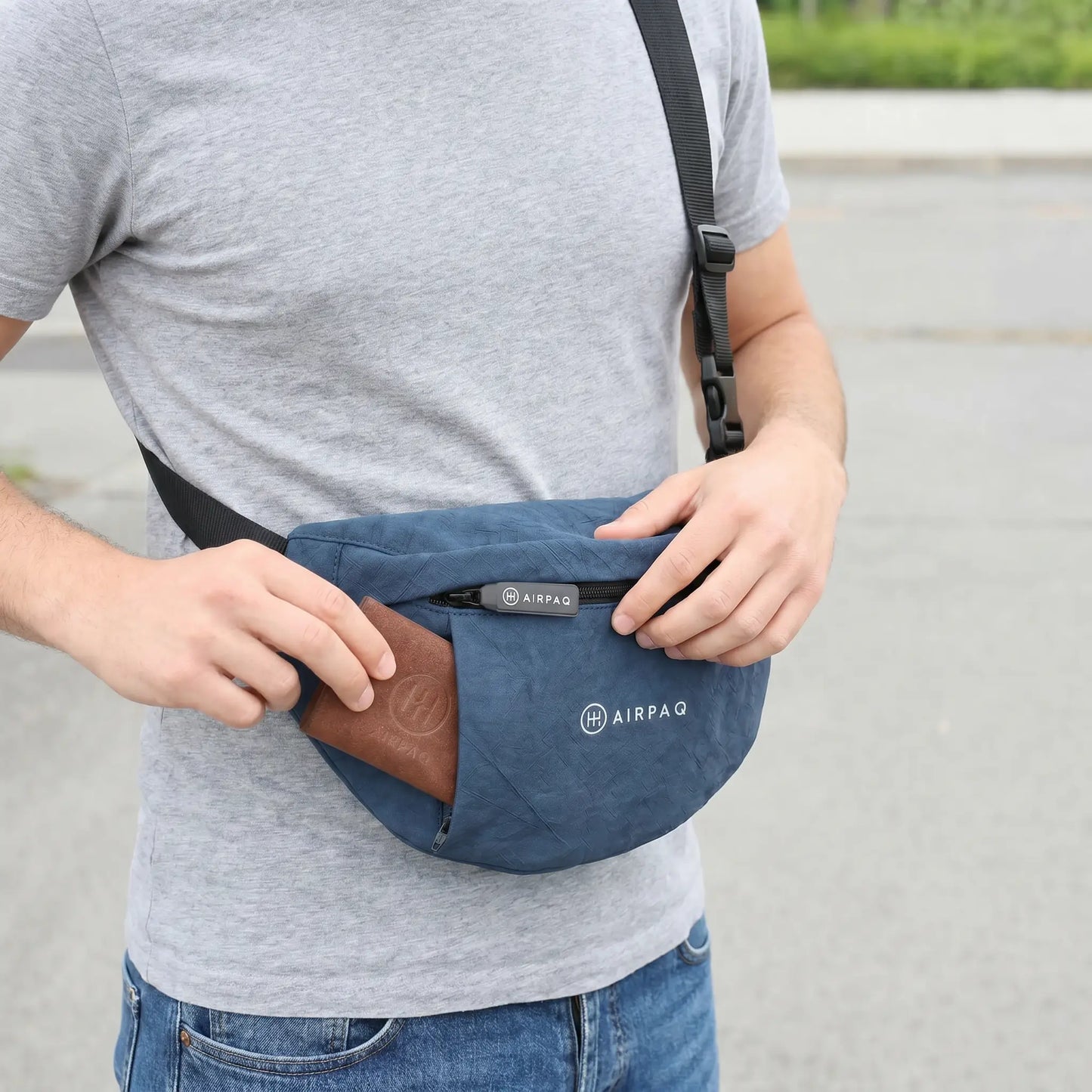 Hip Baq Large